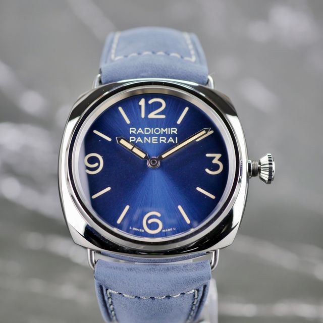 Panerai Radiomir Officine PAM01383 Image 6